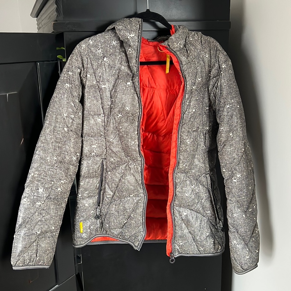 Lolë Women's Jacket!